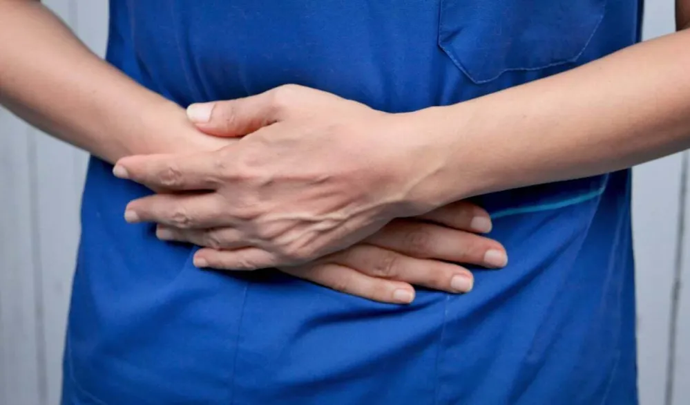 Srednjo&scaron;kolci iz Hrvatske masovno dobili trovanje na ekskurziji u Budvi?