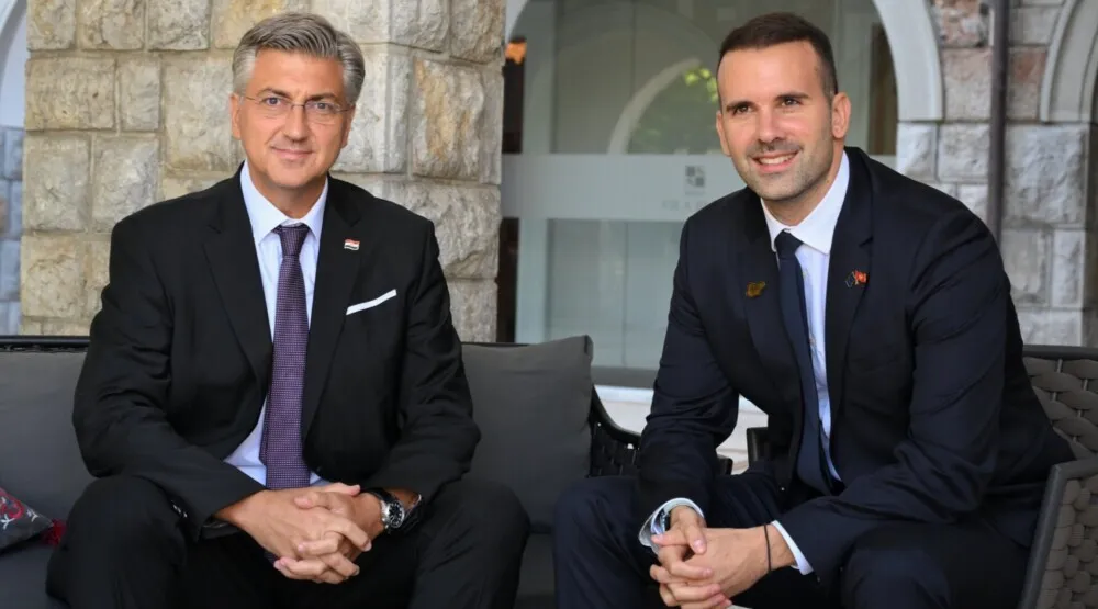 Zbog osmijeha iz Zagreba, Spajić ćuti i o partnerima i o "Lori"