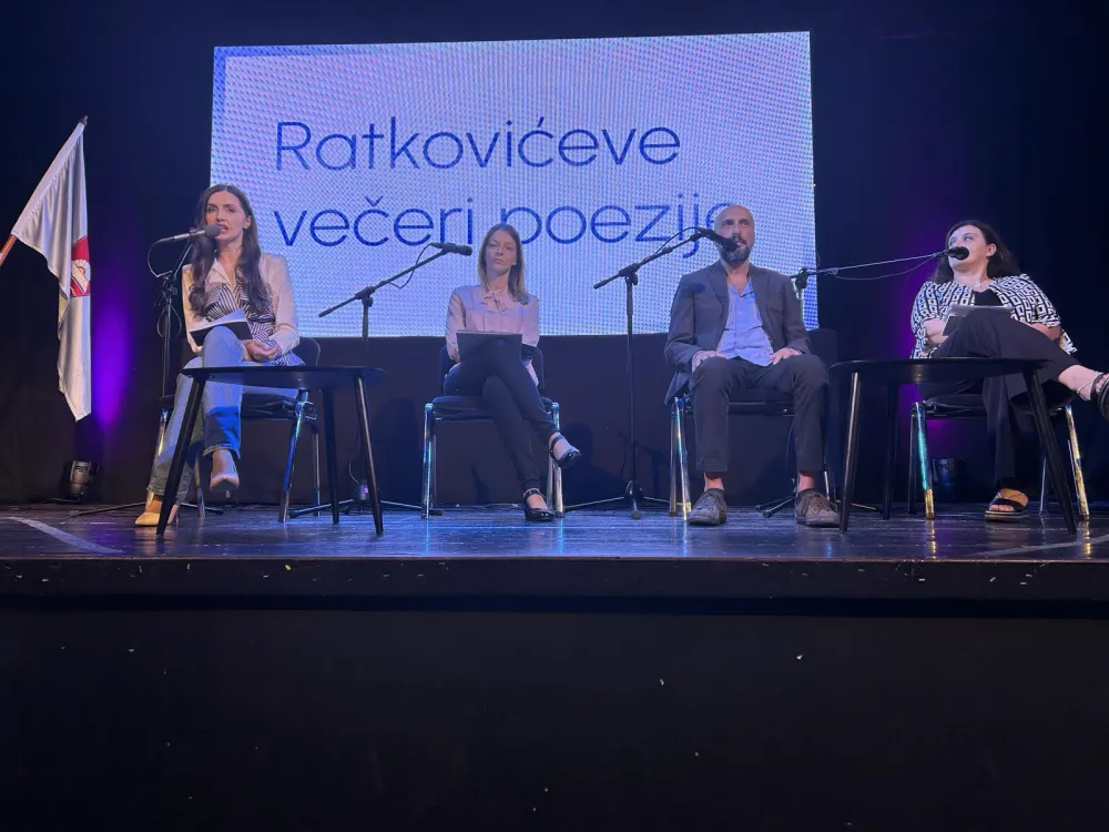 Po moru teče Lim, a u Bijelom Polju stihovi na raznim jezicima