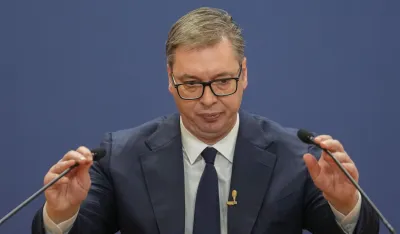 Mnogo&nbsp;uhap&scaron;enih u policijskoj akciji u Novom Sadu, Vučić evroparlamentarce nazvao &bdquo;evropskim olo&scaron;em&ldquo;