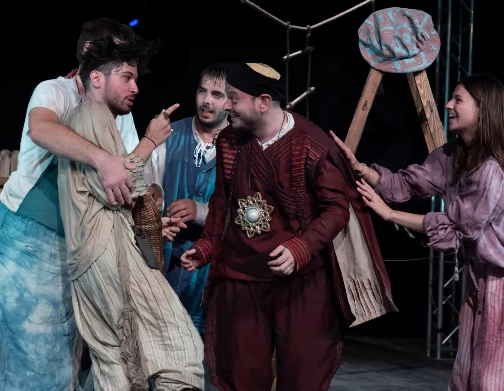 Sreća nije u bogatstvu, a hrabrost nije u mi&scaron;ićima