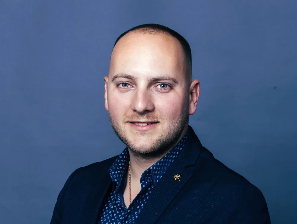 Vujačić: Budvanska rivijera i dalje krije istinu u vezi sa skandalom koji je proizveo kadar Demokrata