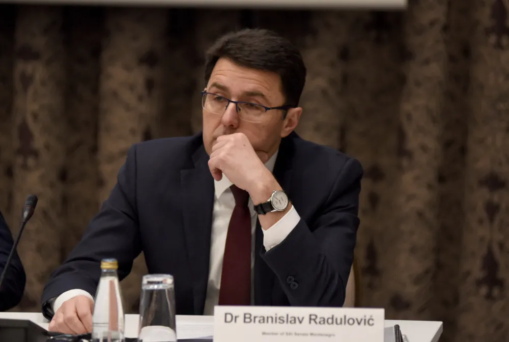 Godi&scaron;nje zapo&scaron;ljavali preko 1.000 lica u javnoj upravi