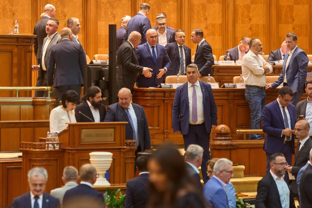 Vlada Rumunije preživjela četiri glasanja o povjerenju