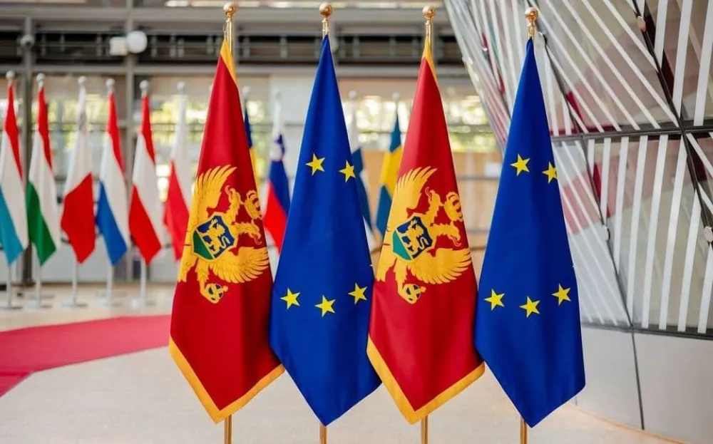 (ANKETA) Zbog čega opada povjerenje građana Crne Gore u Evropsku uniju