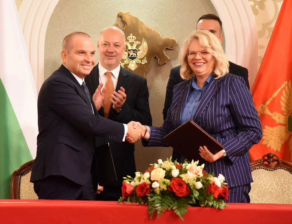 Vukićević i Karadžov: Potpisan Sporazum o saradnji u vazdu&scaron;nom saobraćaju