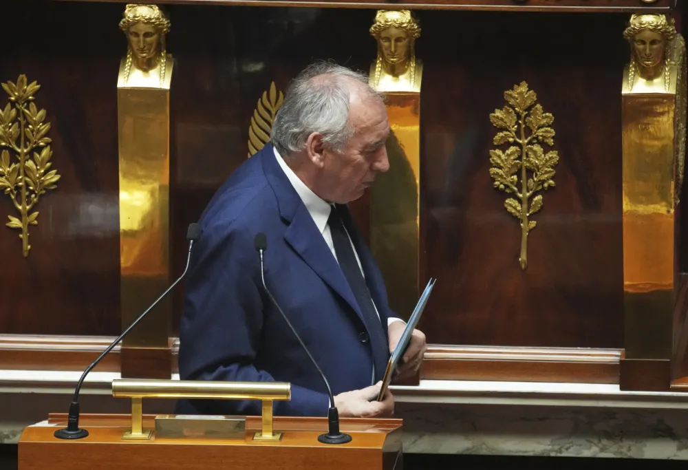 "Figaro": Francuska u &bdquo;spirali anksioznosti&ldquo;