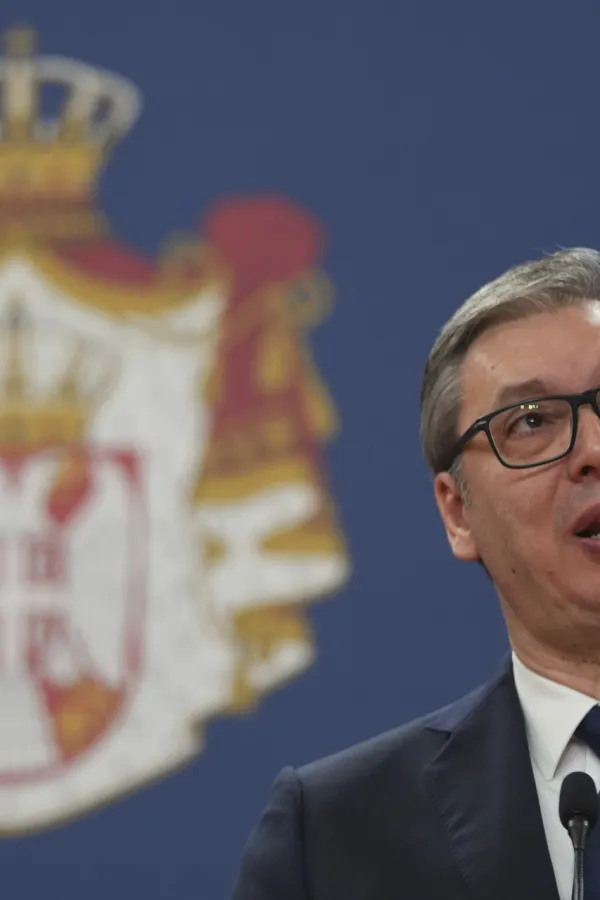 Vučić napao Milatovića zbog transparenta na jučera&scaron;njoj utakmici