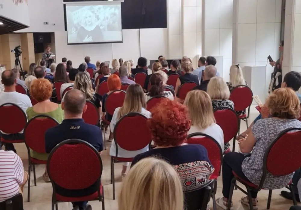 Porodica i prijatelji oprostili se od Ksenije Matović