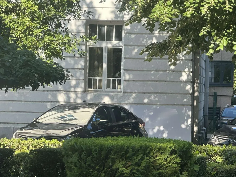 Grafit na zgradi Glavnog grada