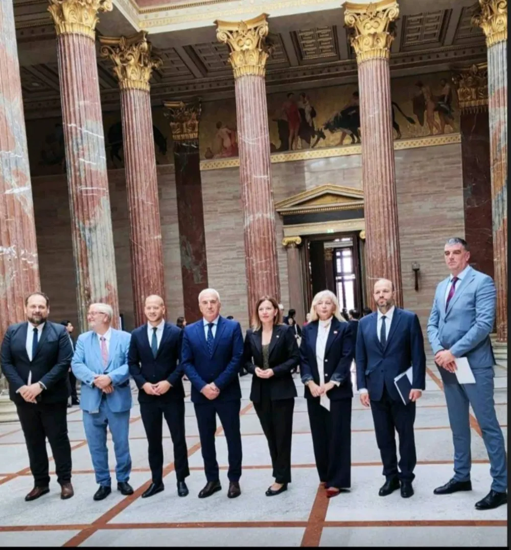 Dejan Đurović predvodio parlamentarnu delegaciju u posjeti Austriji