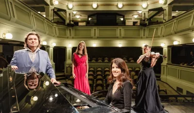 Grinik, Vujo&scaron;ević, Abramović Vujović i Bogdanović