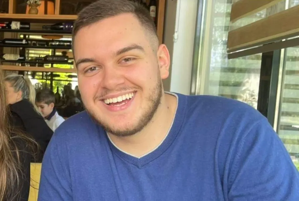 Mladi inovator Omar Dizdarević iz Bijelog Polja pokrenuo "Svitac": Lansirao prvu panik sijalicu