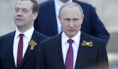 Putin odlikovao Medvedeva ordenom za doprinos ruskoj državnosti