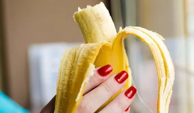 &Scaron;ta se tačno događa s va&scaron;im tijelom ako svaki dan jedete banane za doručak