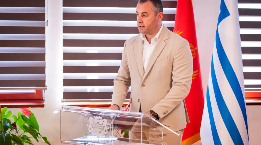 Dragoslav &Scaron;ćekić na sastanku UO 