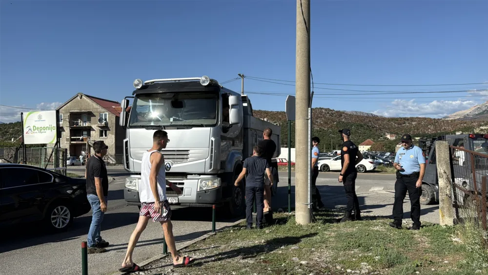 Protestna okupljanja u Optini Tuzi i na Koniku: Od policije traže dozvolu blokade deponije na 24 sata