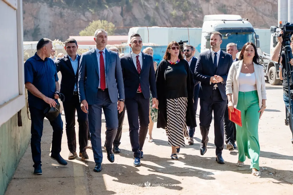 Uni&scaron;tavanje zaplijenjenog duvana u Slobodnoj zoni "Luka Bar"