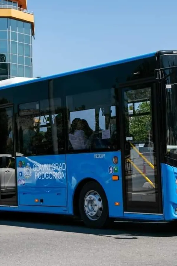 Аутобуси на линији "21"