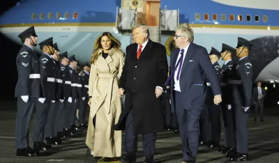 (FOTO) Tramp stigao Britaniju, u Vindzoru protest