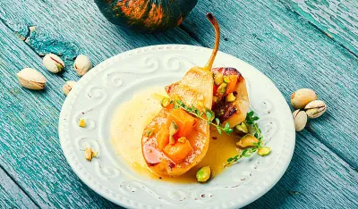 &nbsp;Pripremite pečene kru&scaron;ke sa medom&nbsp;i cimetom