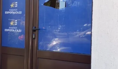 Vandalski napad na prostorije PES-a u Pljevljima