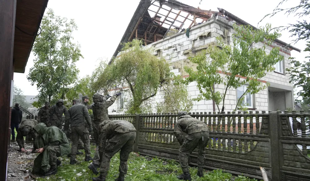 Poljski ministar demantuje Tuska: Kuću najvjerovatnije pogodila raketa sa na&scaron;eg aviona