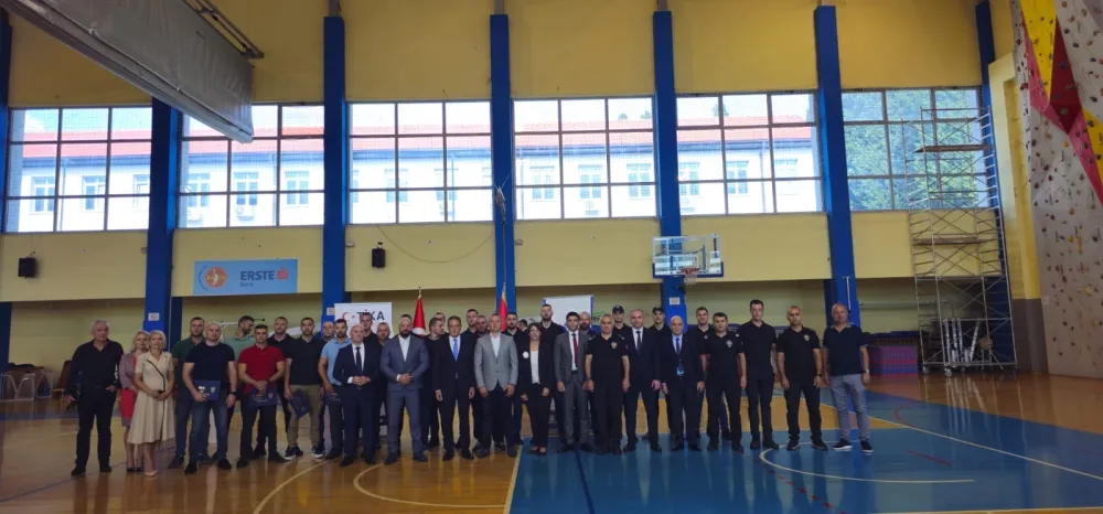 Na Policijskoj akademiji u Danilovgradu zavr&scaron;ena obuka za za&scaron;titu VIP ličnosti