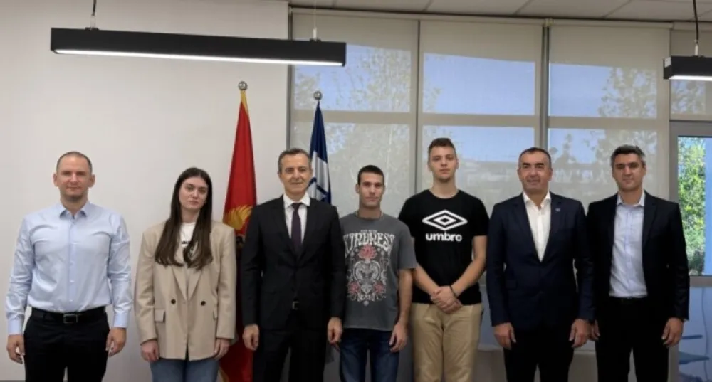 Božović čestitao timu studenata treće mjesto na evropskom takmičenju iz robotike&nbsp;
