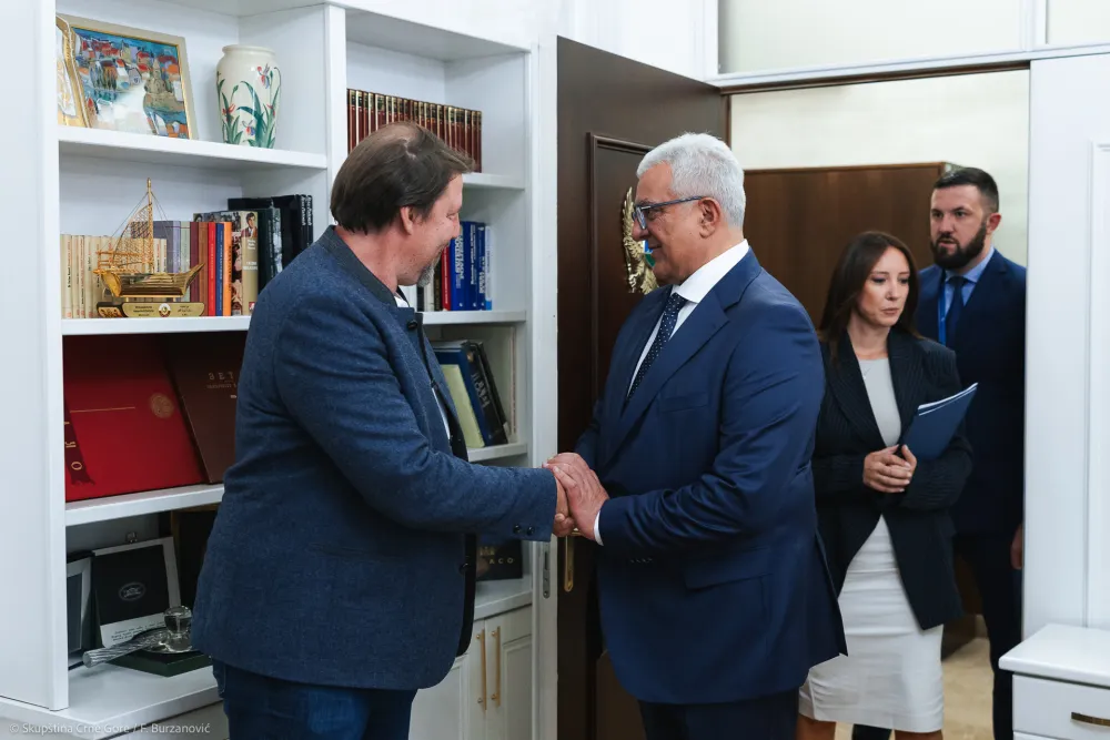 FOTO: Skup&scaron;tina