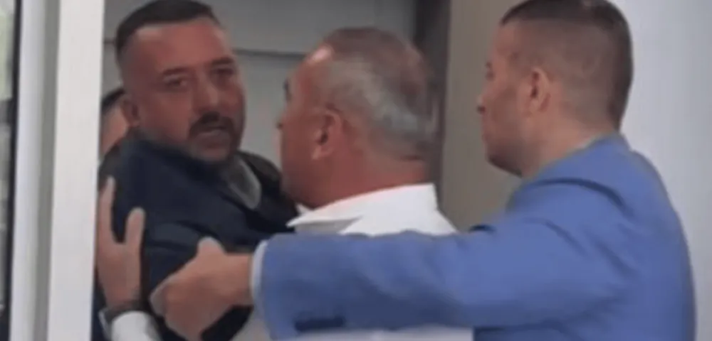 potukli se odbornici Dodikove i stevandićeve partije