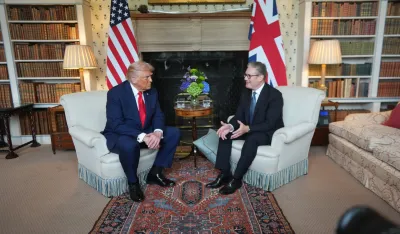 Donald Tramp i Kir Starmer 