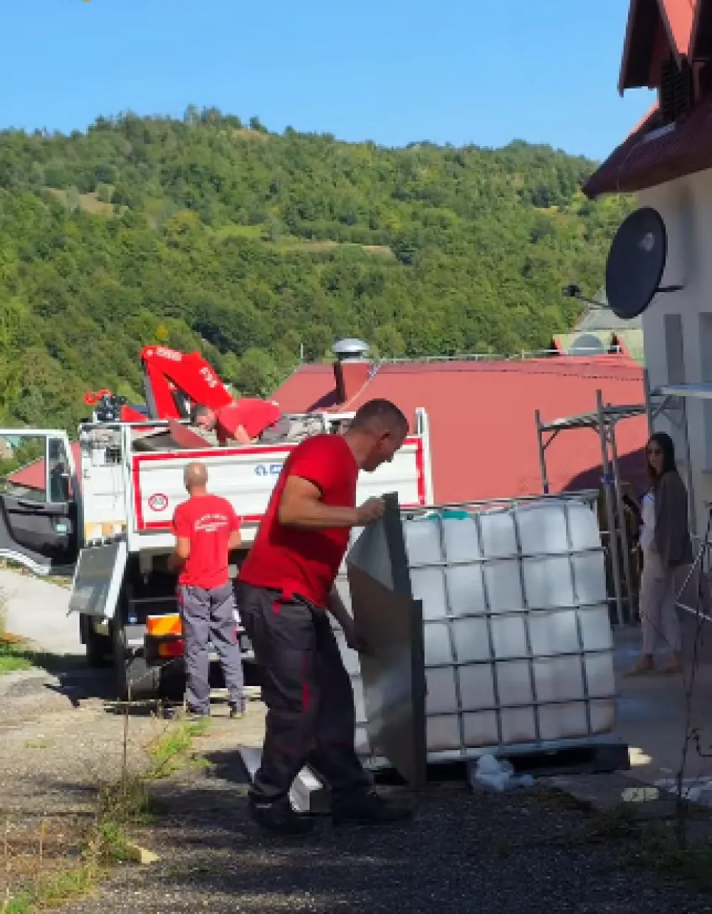Odmarali&scaron;te na Veru&scaron;i dobilo vodu i struju