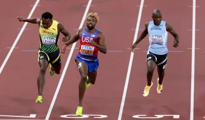 Lajls bez premca na 200 metara