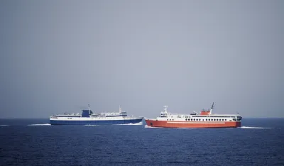 (FOTO/VIDEO) U sudaru putničkog i teretnog broda na Bosforu povrijeđeno osam osoba