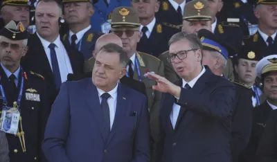 Vučić: Vojnoj paradi u Beogradu prisustvovalo 47.000 ljudi, protestovalo 237