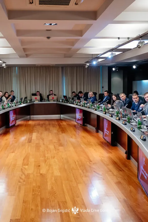 Vukadinović: Rekonstrukcija Vlade lebdi u vazduhu