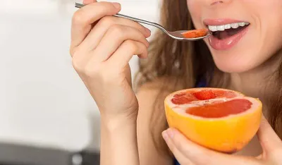 Osam vrsta voća koje će vam pomoći da izgubite masne naslage na stomaku