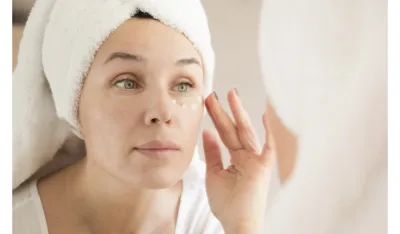 Zaboravite sve bjuti trendove: Za blistavo lice dovoljna su ova tri proizvoda