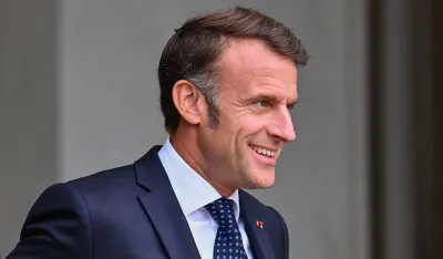 (VIDEO) Makrona zaustavili njujor&scaron;ki policajci: Pardon, Tramp ima prednost