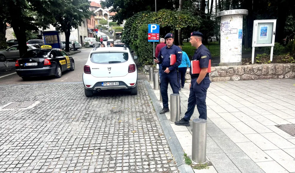 Komunalni policajci u Bijelom Polju izrekli 33 kazne zbog nelegalnog odlaganja otpada