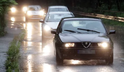 AMSCG: Oprezno zbog mokrih puteva