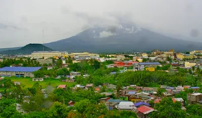Oluja Bualoi pogodila Filipine: Desetine hiljada ljudi evakuisane, najmanje četvoro mrtvih