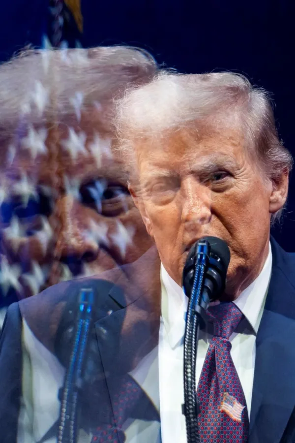 Tramp uvodi stopostotne carine na brendirane lijekove