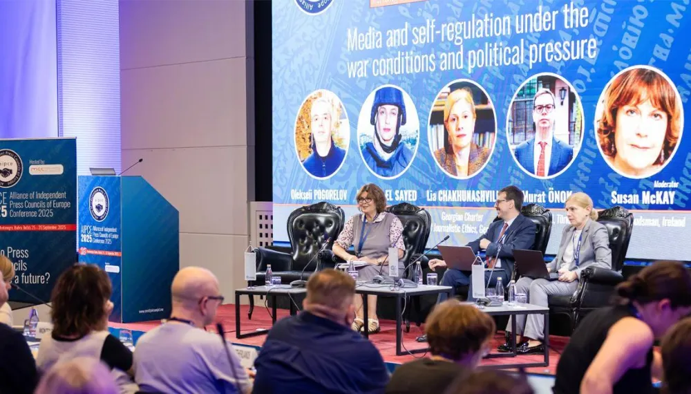 Novinari po&scaron;tuju etiku i standarde uprkos političkim pritiscima i ratnim okolnostima