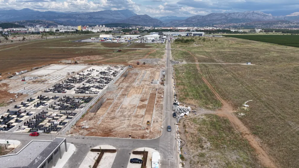 (VIDEO) Spisak prioriteta Pogrebnih usluga: Za Novo groblje na Ćemovskom polju potrebno 1,2 miliona eura