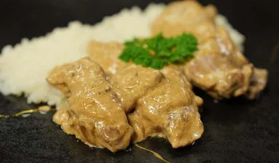 Ćuretina u kremastom sosu od pečuraka