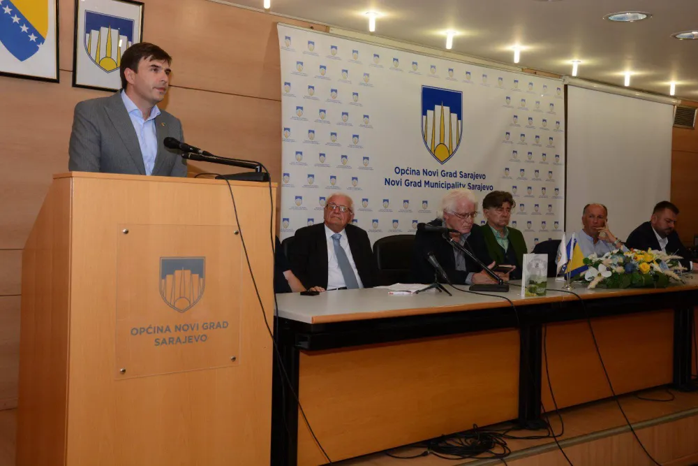 Azemović u Sarajevu: Dijaspora je most saradnje i prijateljstva