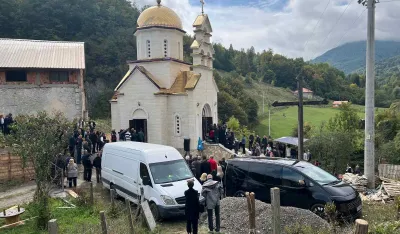 Osve&scaron;tan novosagrađeni hram Svetih Sergeja i Vakha kod Andrijevice: Crkva podignuta kao pečat bratske ljubavi