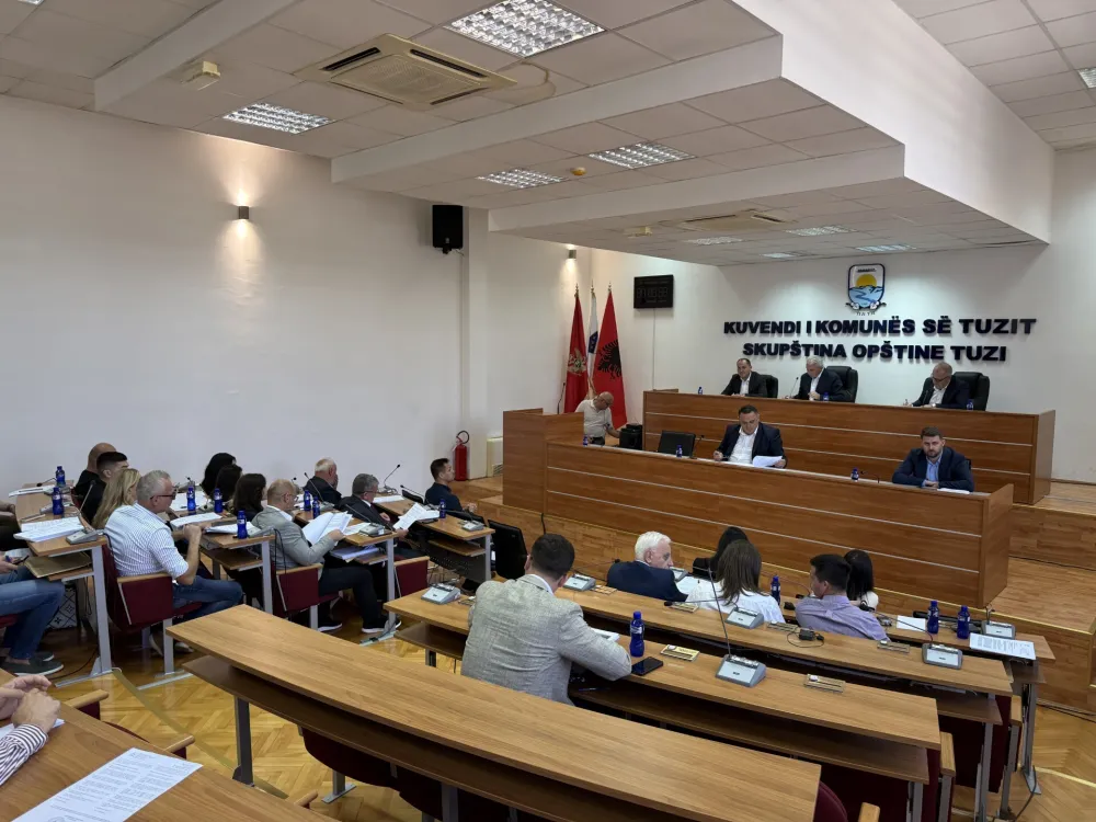 Na sjednici SO Tuzi raspravljali o gradskom preduzeću, Duković poručio&nbsp;Radnjama u Deponiji da se pozabavi država